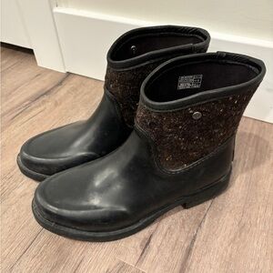 UGG brand waterproof rain or snow boots